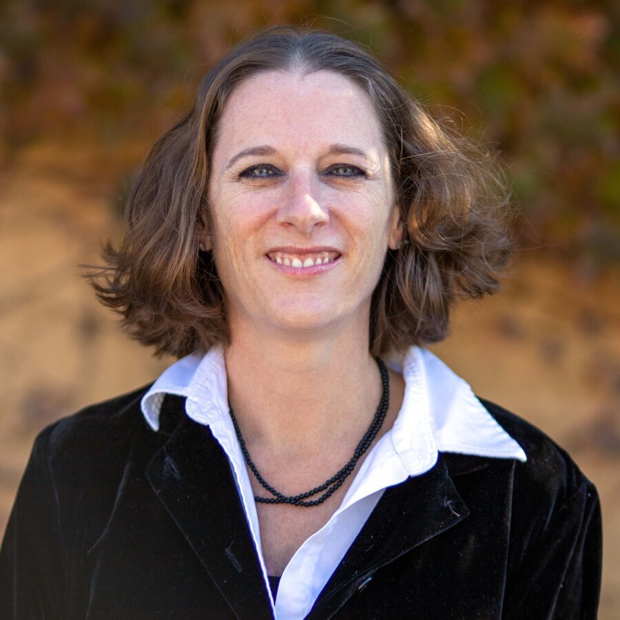 Melissa Hughes Agent Photo